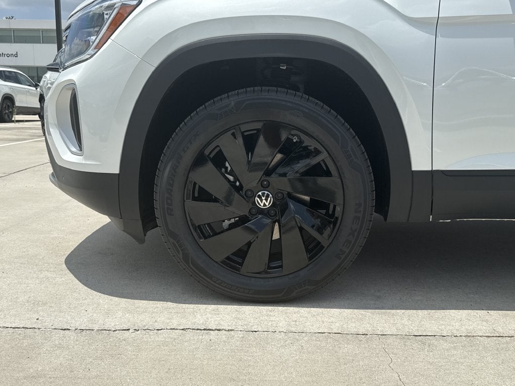 2026 Volkswagen Atlas SE w/Technology