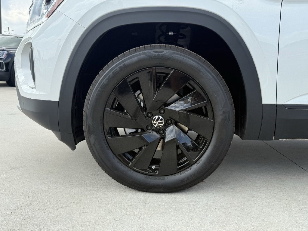 2026 Volkswagen Atlas SE w/Technology