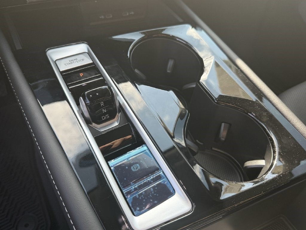 2026 Volkswagen Atlas SE w/Technology