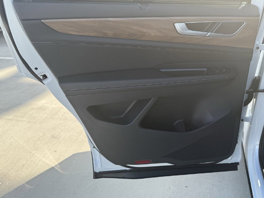 2026 Volkswagen Atlas SE w/Technology