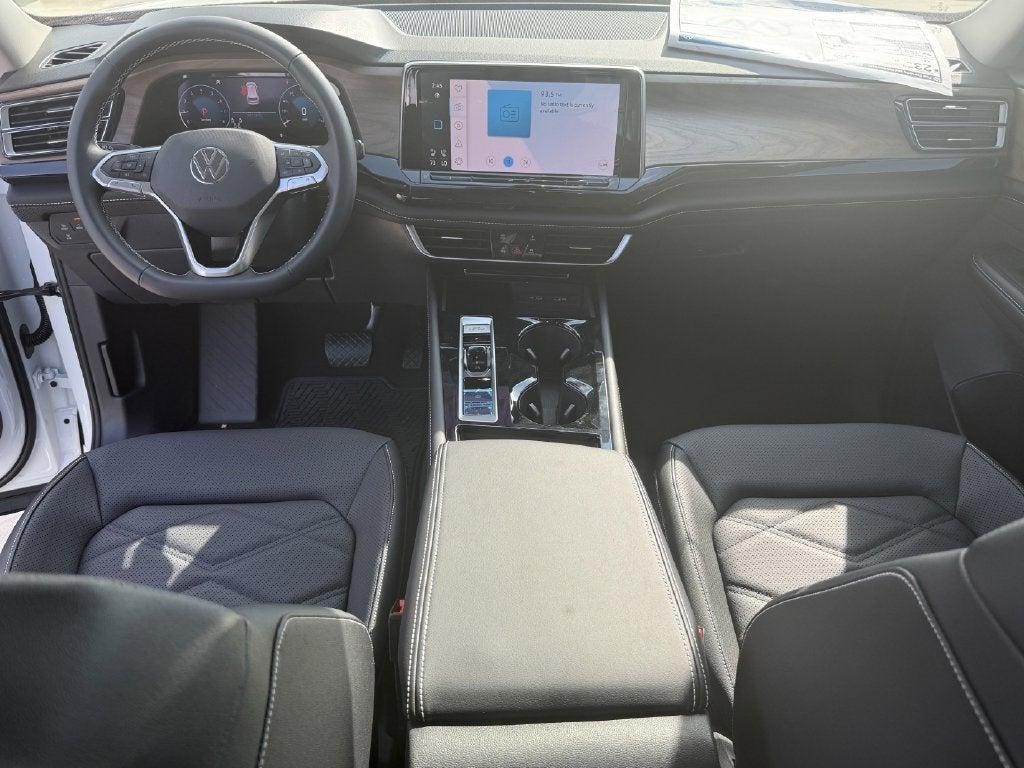 2026 Volkswagen Atlas SE w/Technology