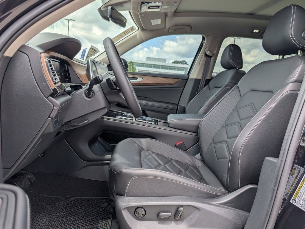 2026 Volkswagen Atlas SE w/Technology