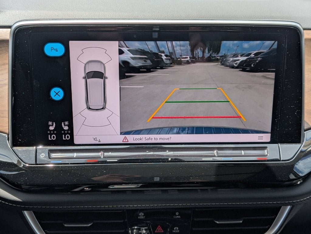 2026 Volkswagen Atlas SE w/Technology
