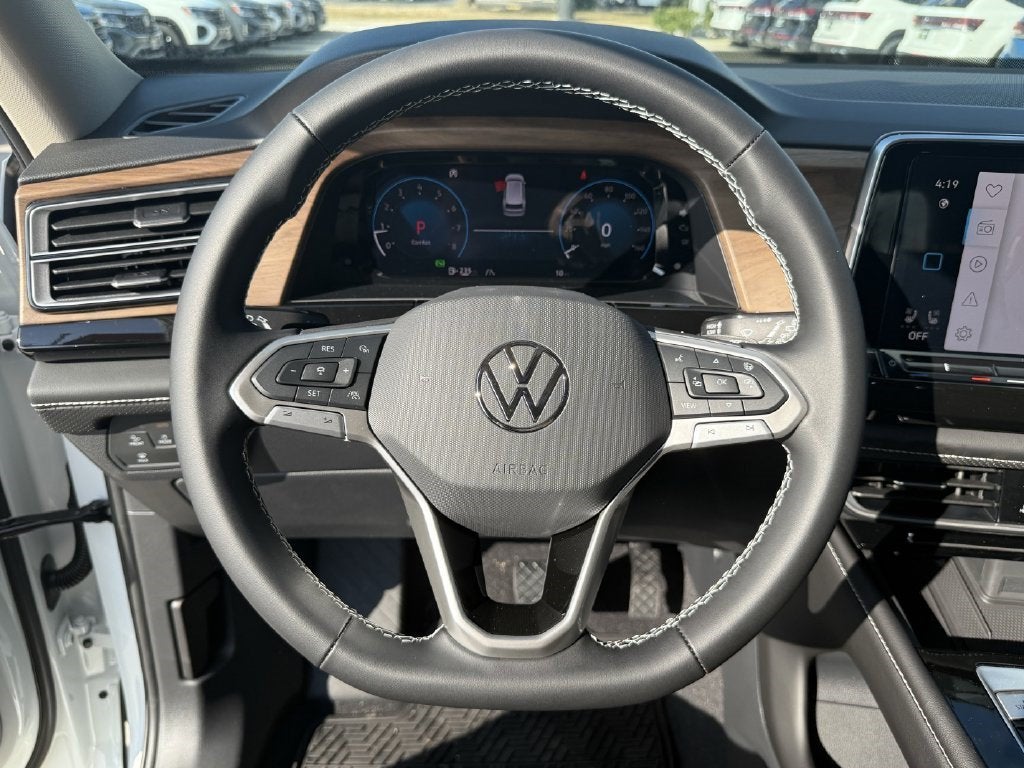 2026 Volkswagen Atlas SE w/Technology