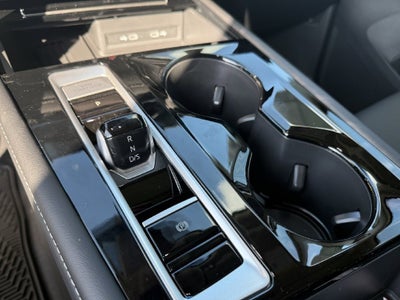 2026 Volkswagen Atlas SE w/Technology
