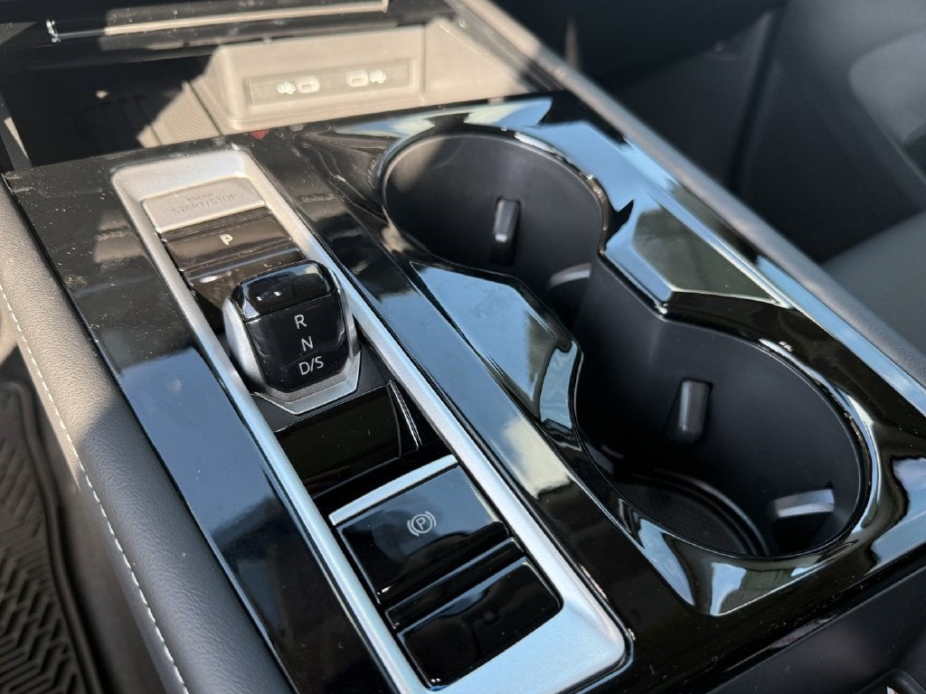 2026 Volkswagen Atlas SE w/Technology