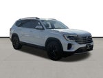 2026 Volkswagen Atlas SE w/Technology