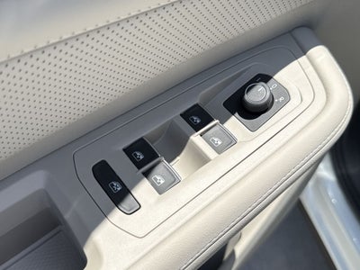 2026 Volkswagen Atlas SE w/Technology