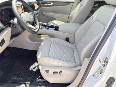 2026 Volkswagen Atlas SE w/Technology