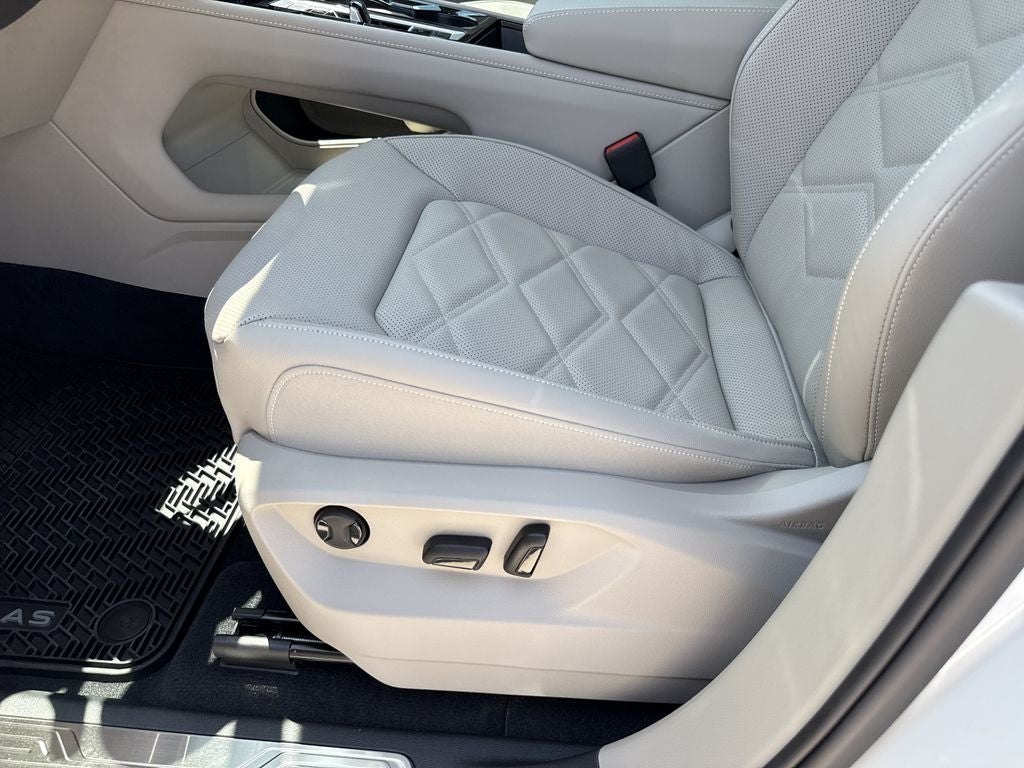 2026 Volkswagen Atlas SE w/Technology