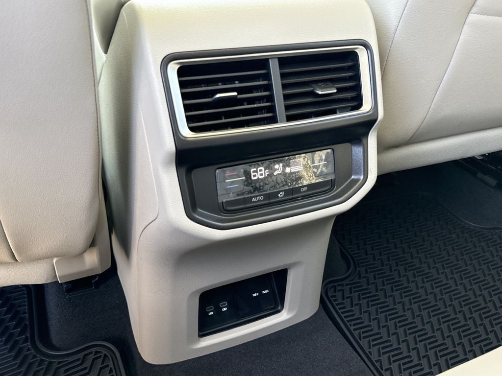 2026 Volkswagen Atlas SE w/Technology