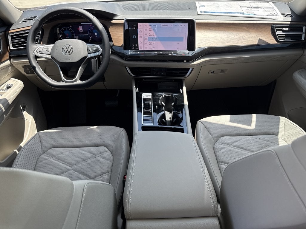 2026 Volkswagen Atlas SE w/Technology