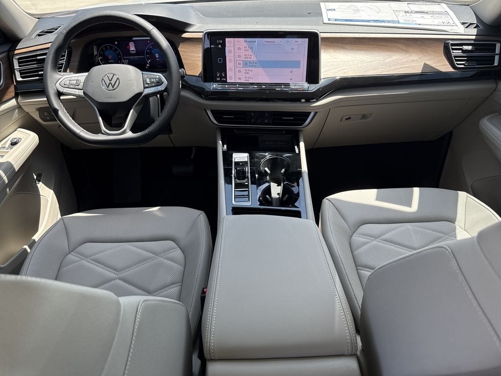 2026 Volkswagen Atlas SE w/Technology