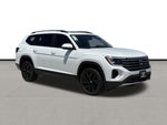 2026 Volkswagen Atlas SE w/Technology