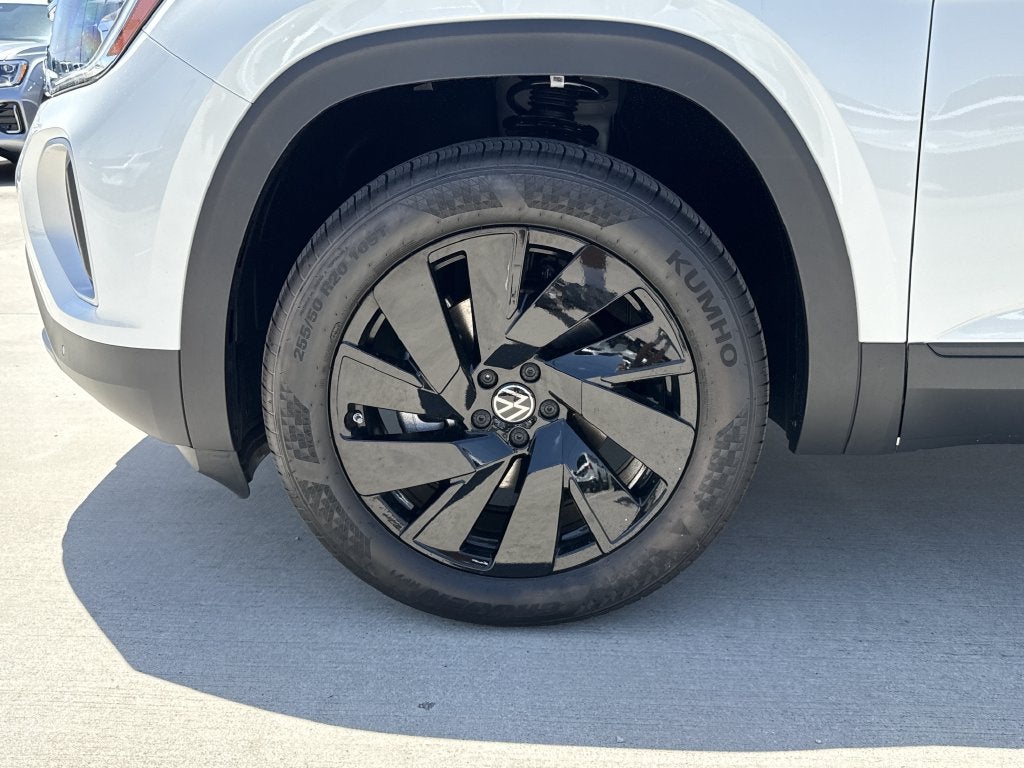 2026 Volkswagen Atlas SE w/Technology