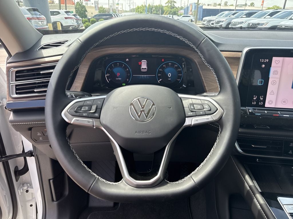2026 Volkswagen Atlas SE w/Technology