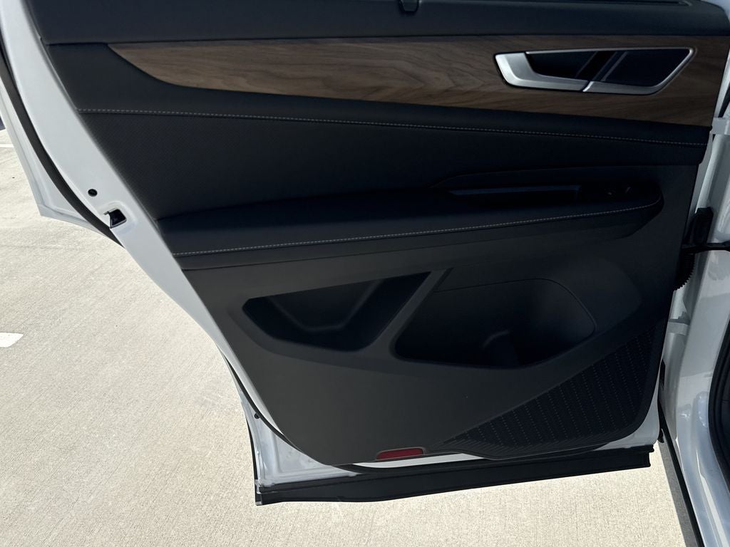 2026 Volkswagen Atlas SE w/Technology