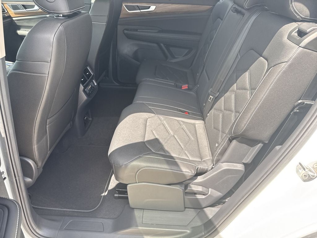 2026 Volkswagen Atlas SE w/Technology