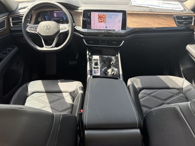 2026 Volkswagen Atlas SE w/Technology