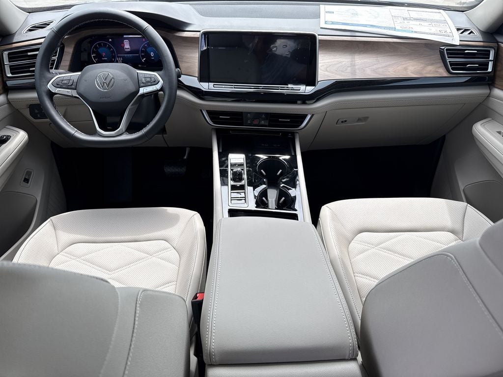 2026 Volkswagen Atlas SE w/Technology