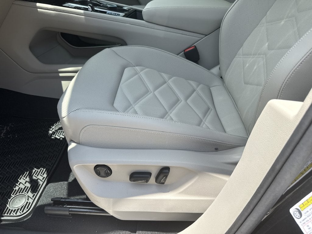 2026 Volkswagen Atlas SE w/Technology