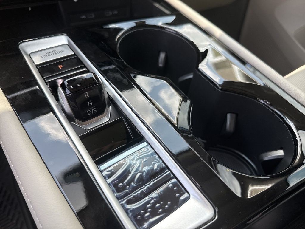2026 Volkswagen Atlas SE w/Technology