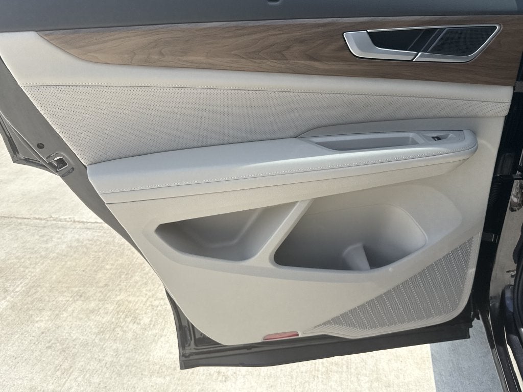 2026 Volkswagen Atlas SE w/Technology