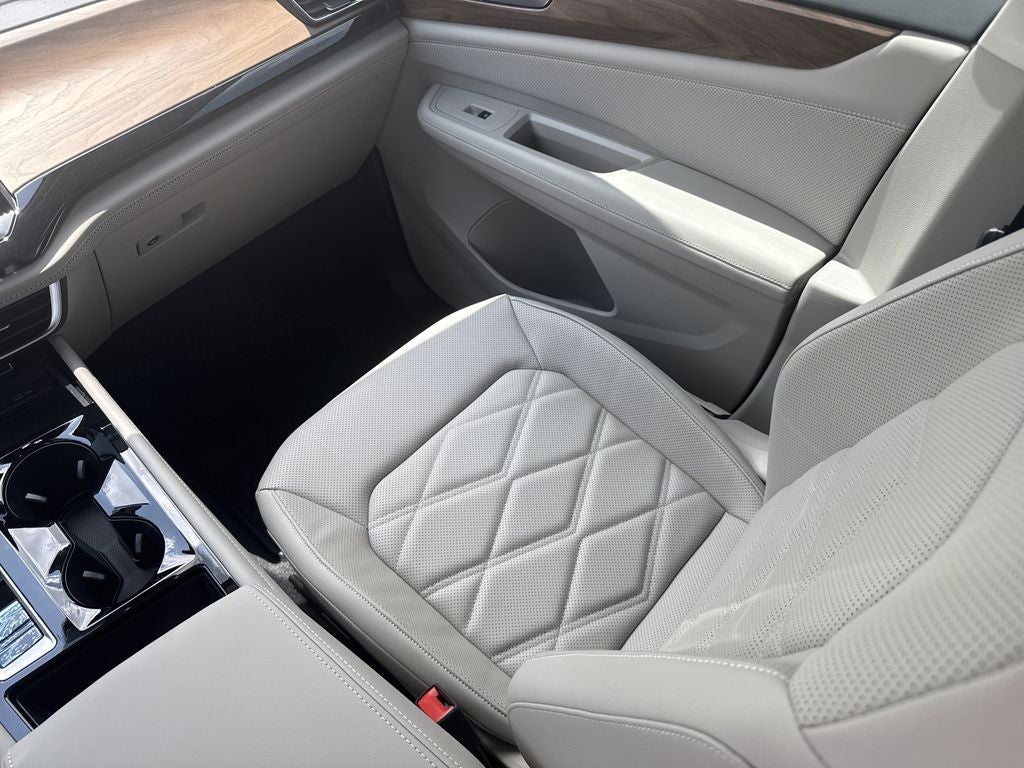 2026 Volkswagen Atlas SE w/Technology
