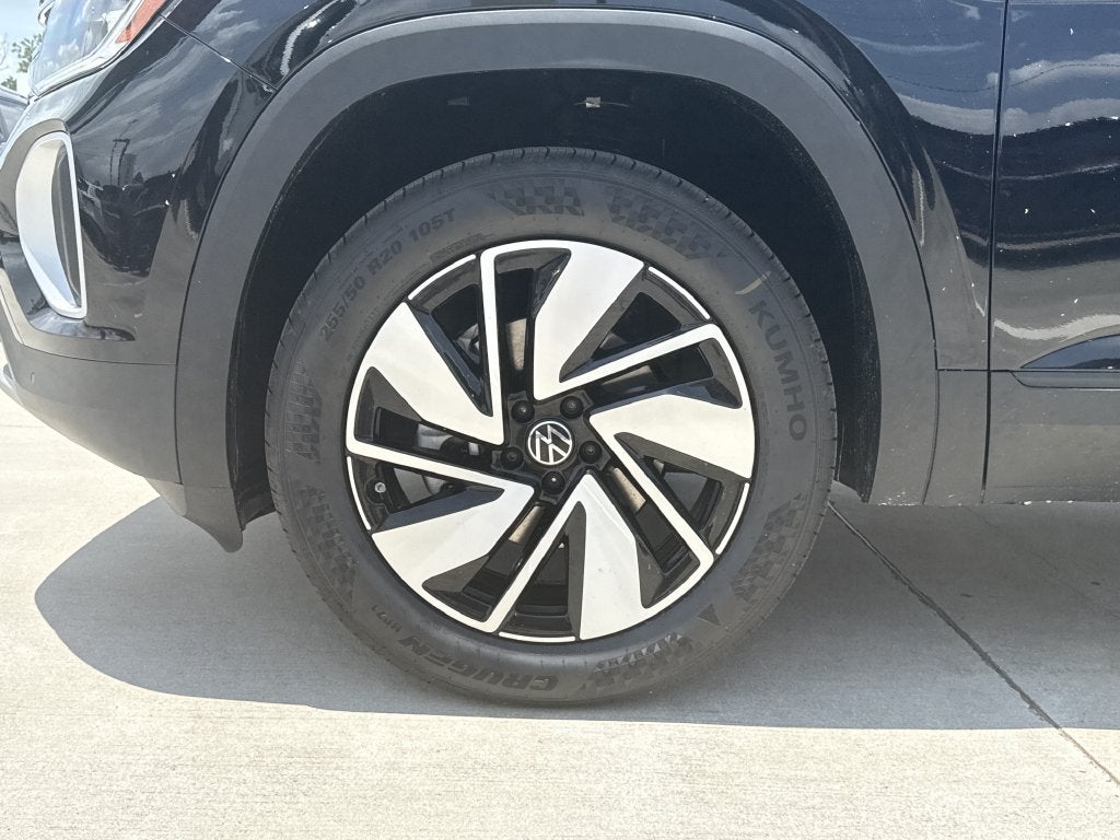 2026 Volkswagen Atlas SE w/Technology