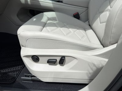 2026 Volkswagen Atlas SE w/Technology