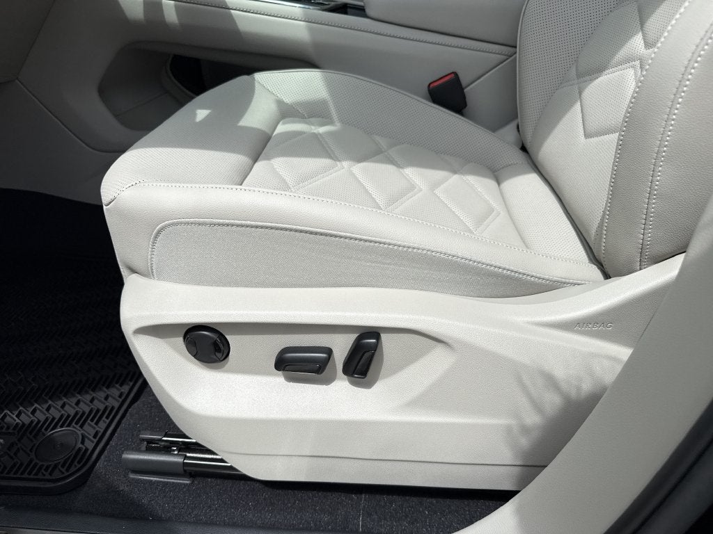 2026 Volkswagen Atlas SE w/Technology