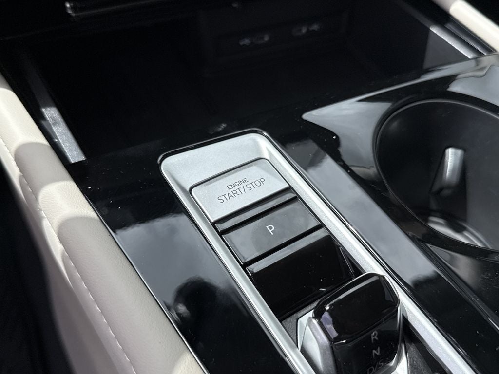 2026 Volkswagen Atlas SE w/Technology
