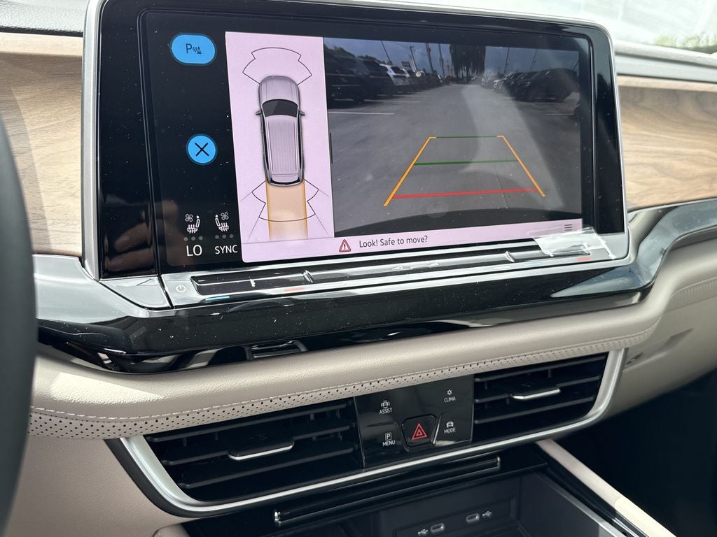 2026 Volkswagen Atlas SE w/Technology