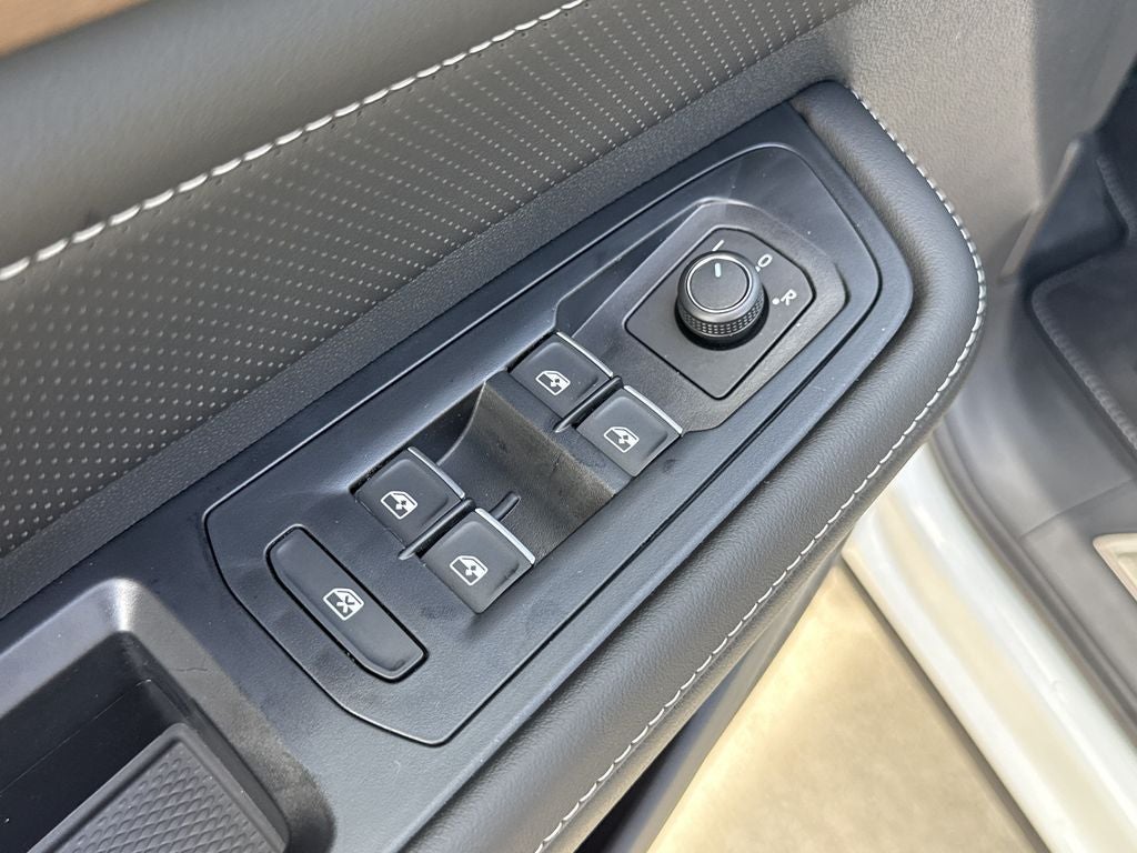 2026 Volkswagen Atlas SE w/Technology