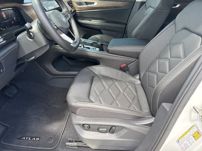 2026 Volkswagen Atlas SE w/Technology