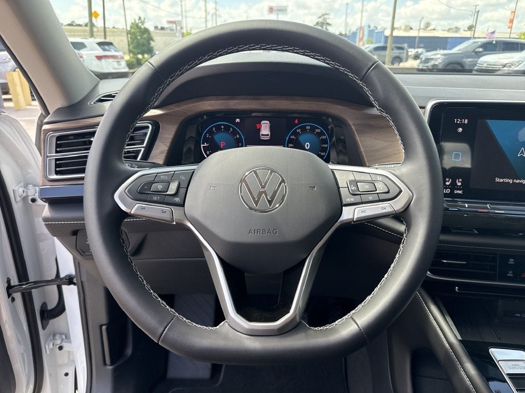 2026 Volkswagen Atlas SE w/Technology