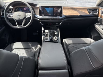 2026 Volkswagen Atlas SE w/Technology