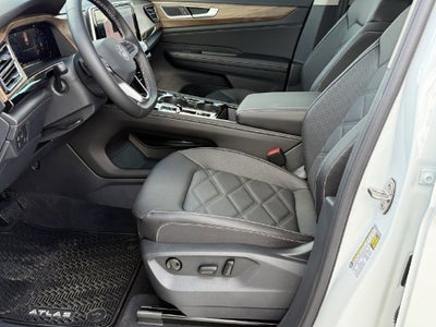2026 Volkswagen Atlas SE w/Technology