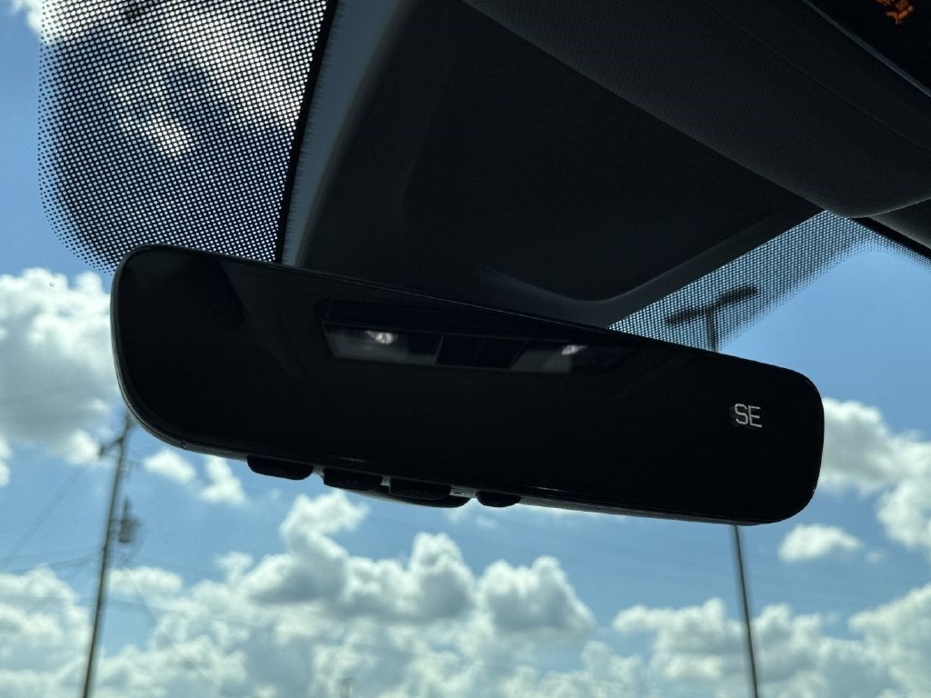 2026 Volkswagen Atlas SE w/Technology