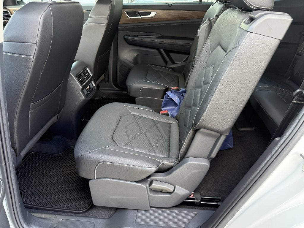 2026 Volkswagen Atlas SE w/Technology