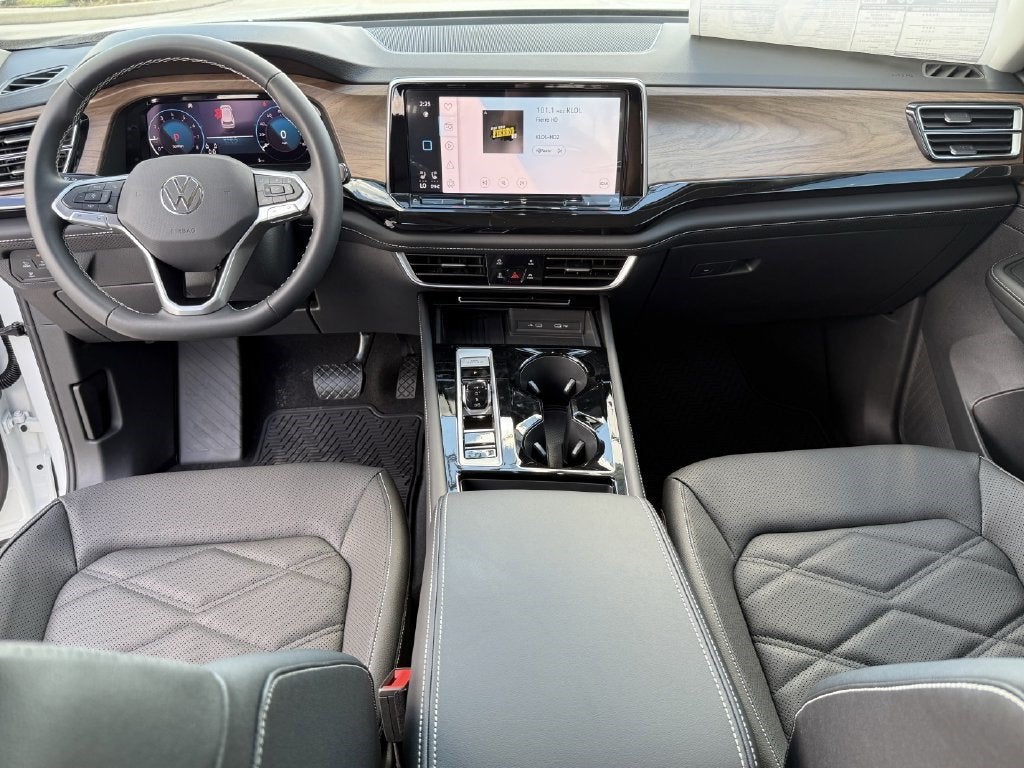 2026 Volkswagen Atlas SE w/Technology