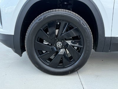 2026 Volkswagen Atlas SE w/Technology
