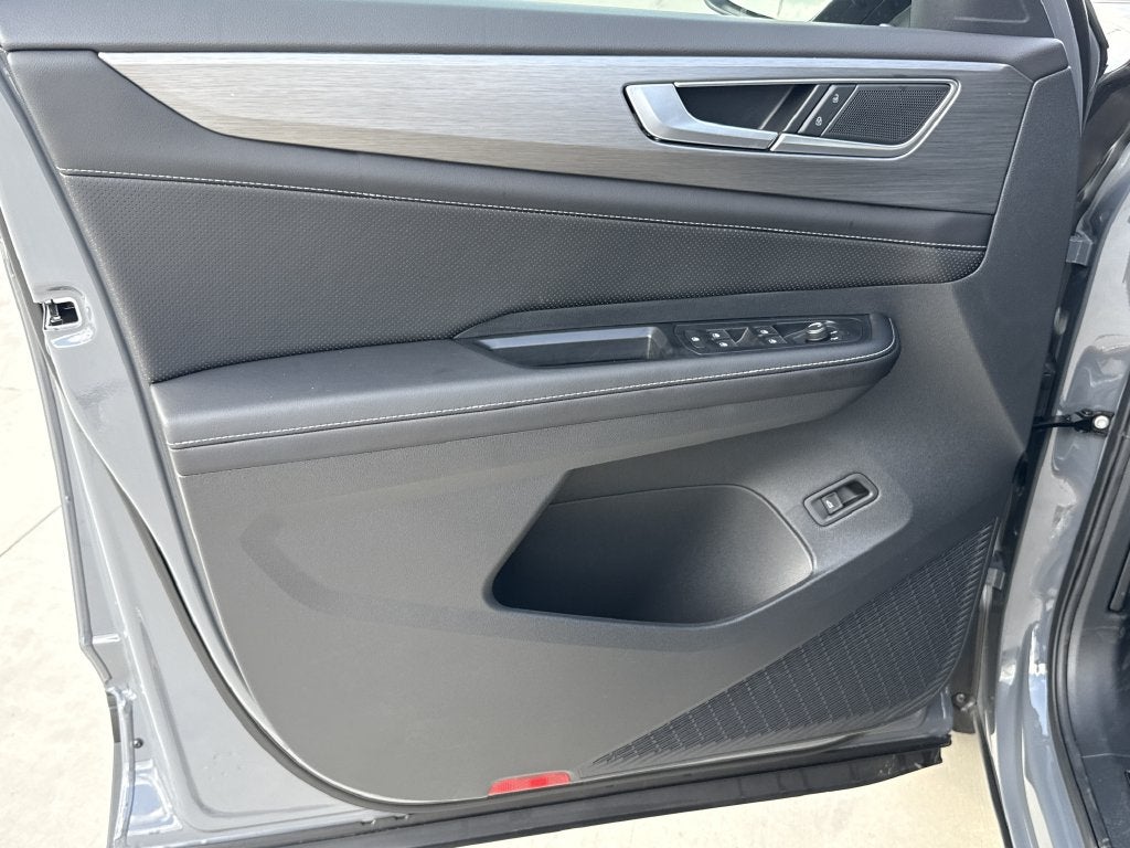 2026 Volkswagen Atlas Cross Sport SE w/Technology