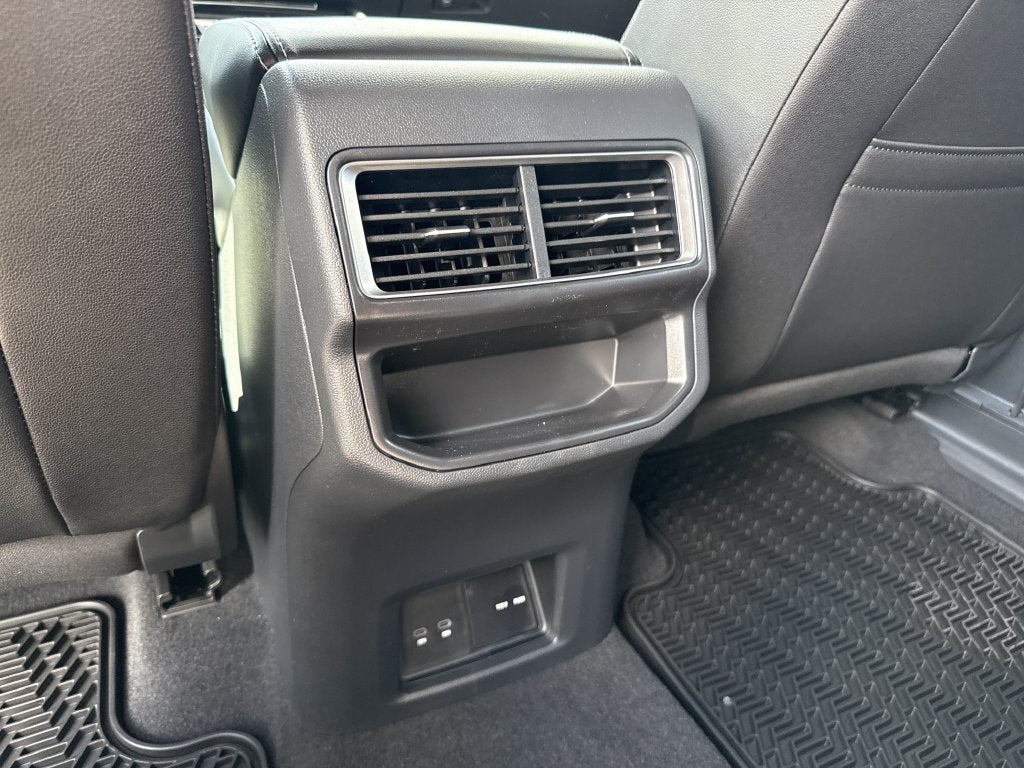 2026 Volkswagen Atlas Cross Sport SE w/Technology