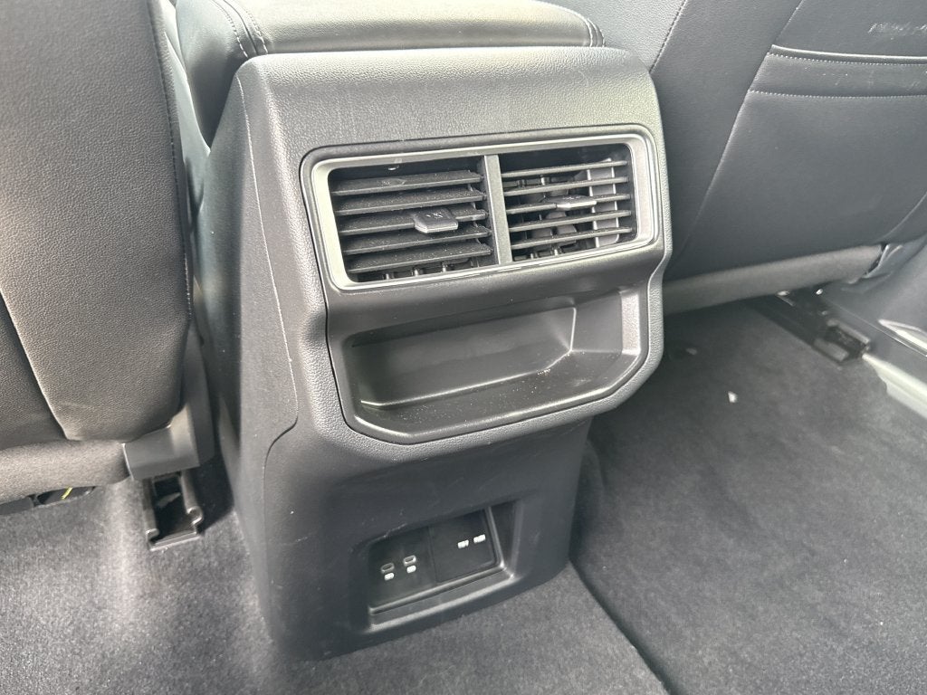 2026 Volkswagen Atlas Cross Sport SE w/Technology