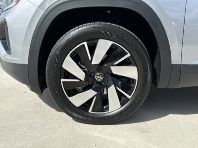 2026 Volkswagen Atlas Cross Sport SE w/Technology
