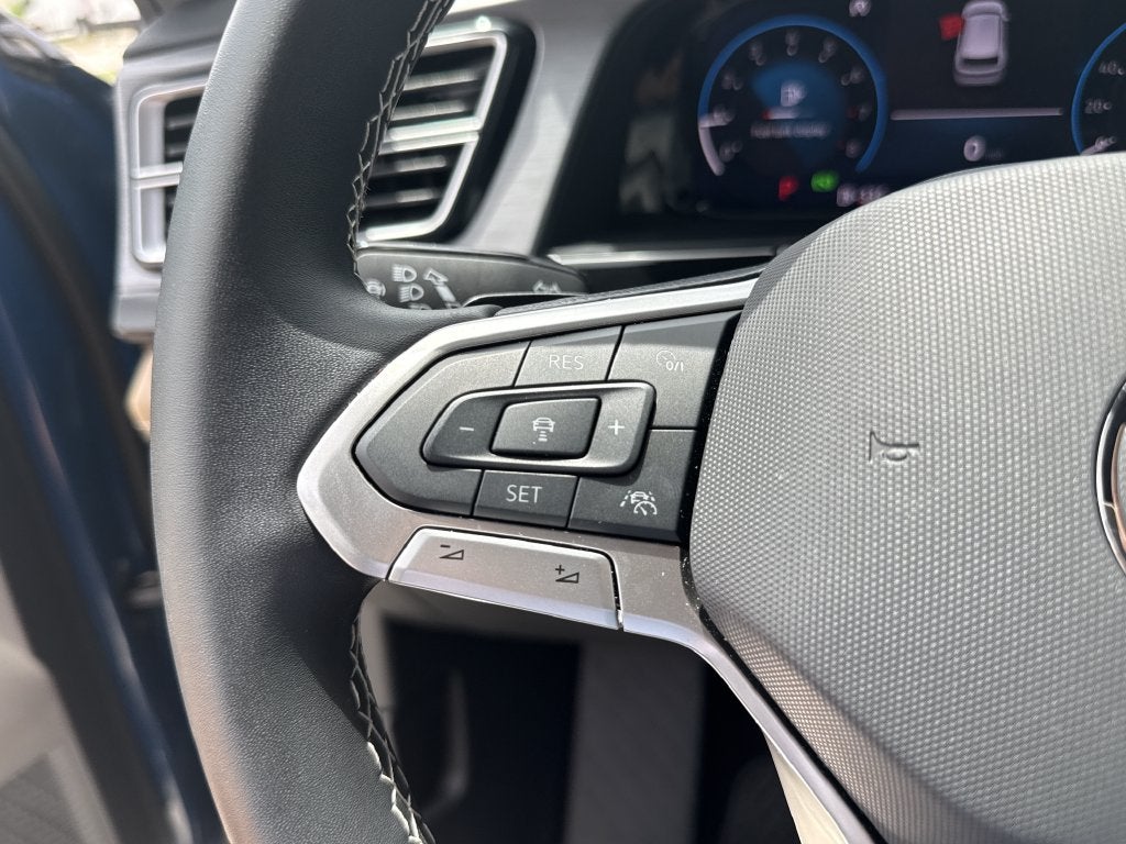 2026 Volkswagen Atlas Cross Sport SE w/Technology