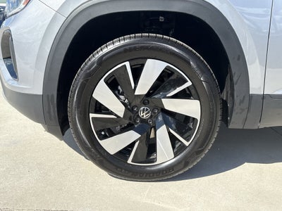 2026 Volkswagen Atlas Cross Sport SE w/Technology