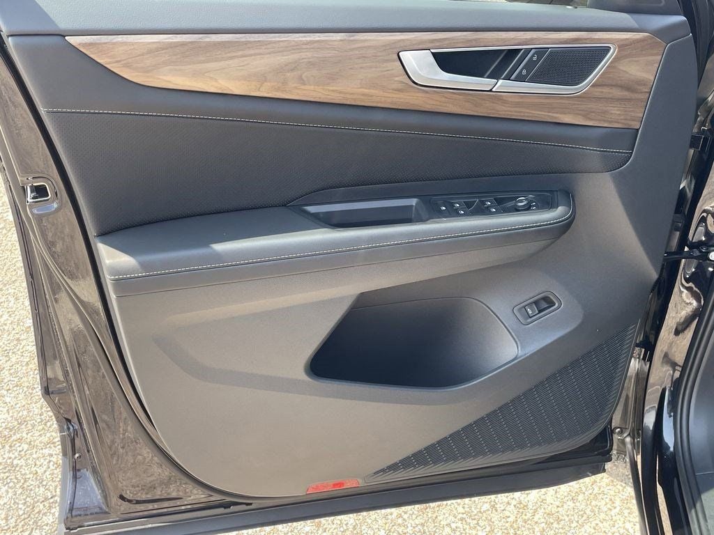 2026 Volkswagen Atlas SE w/Technology
