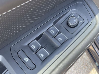 2026 Volkswagen Atlas SE w/Technology